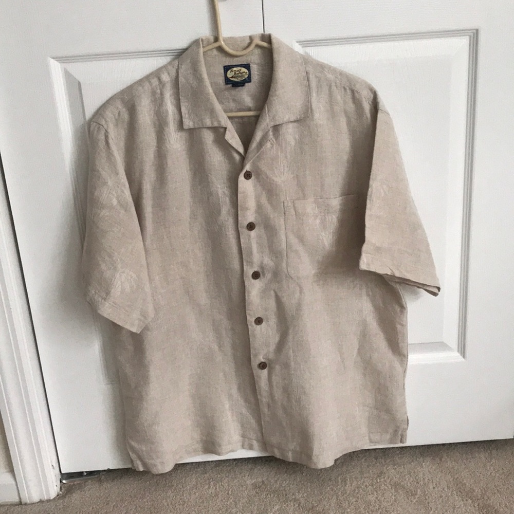 Tommy Bahama Short Sleeve Button Down, Medium